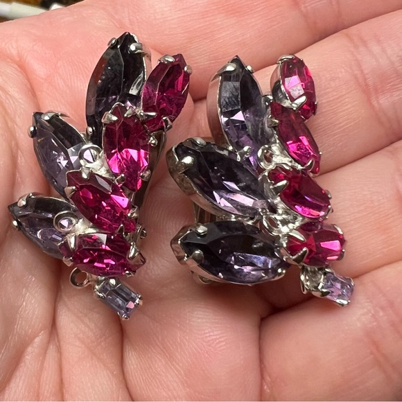 Vintage Hobe Pink and Purple Rhinestone Silver Tone Clip Earrings - Picture 7 of 7